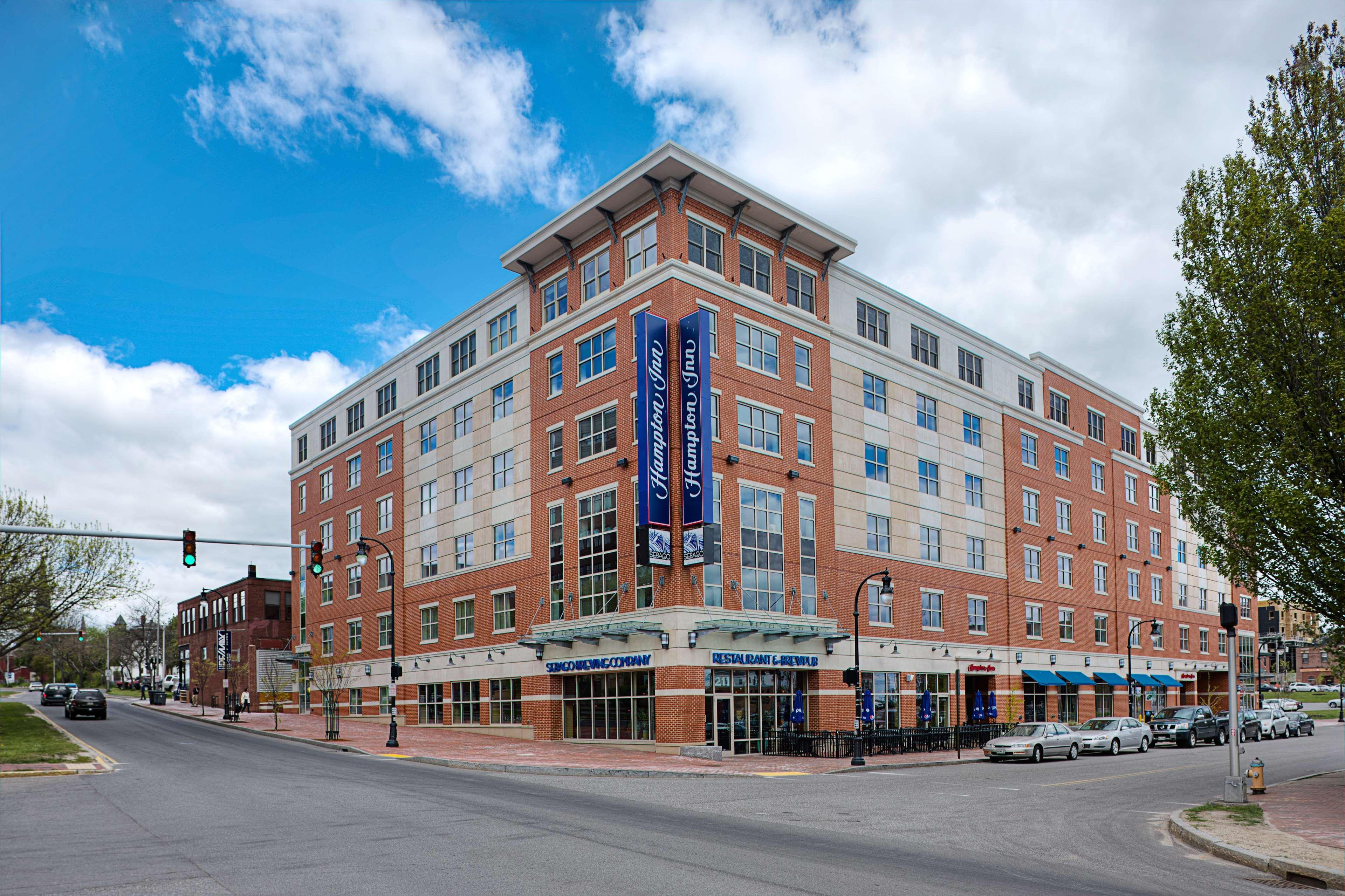 Hampton Inn Portland Downtown Waterfront Eksteriør billede