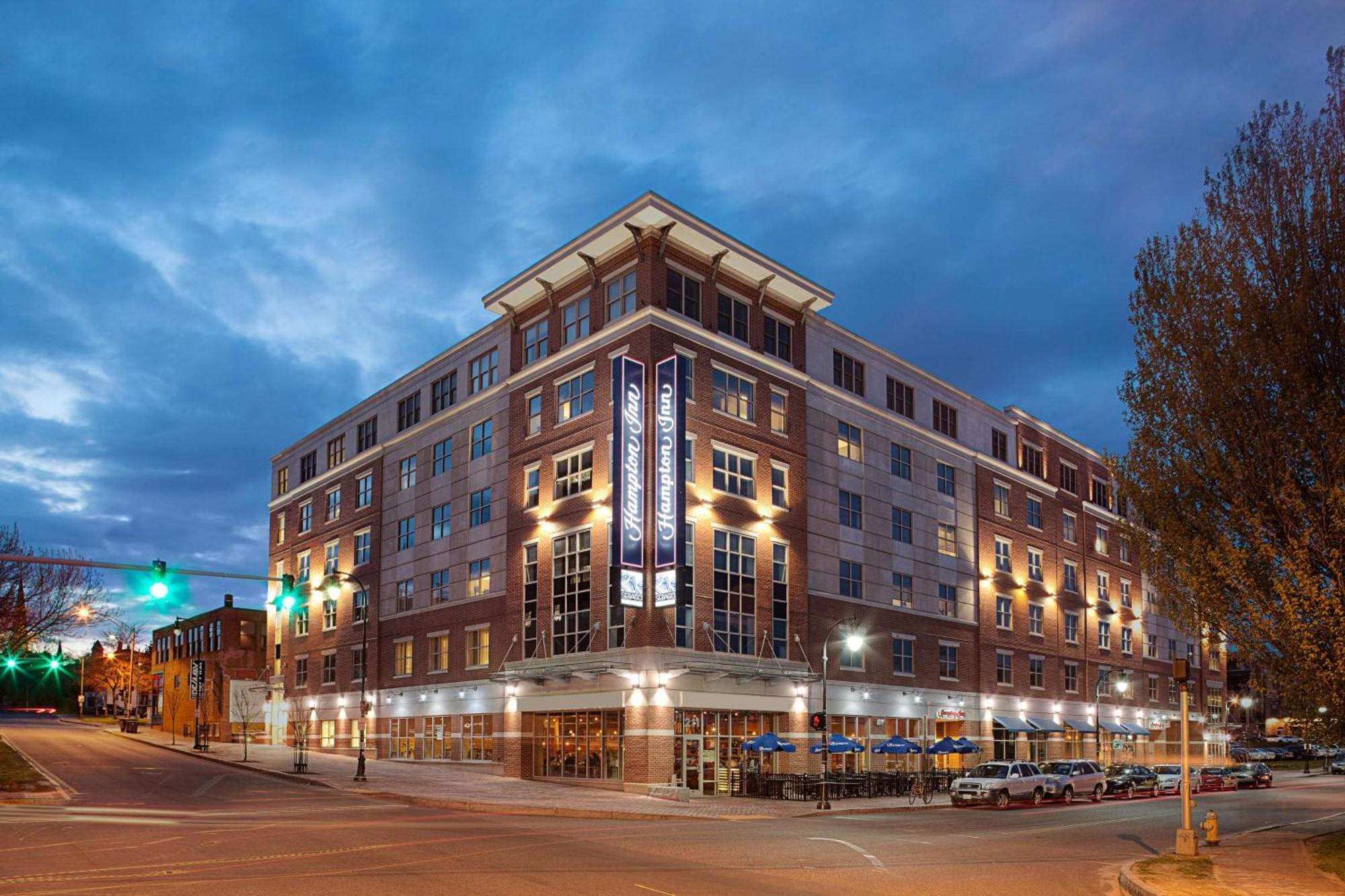 Hampton Inn Portland Downtown Waterfront Eksteriør billede